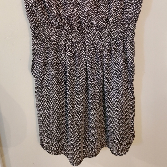 DR2 by Daniel Rainn dress size medium - Picture 2 of 5